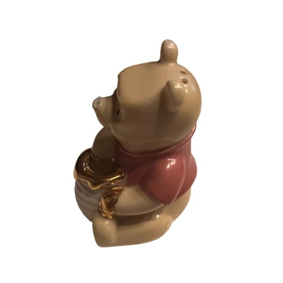 Disney Lenox Winnie The Pooh Ceramic Figurine With Honey Pot Salt/Pepper 2.75" - Picture 2 of 6